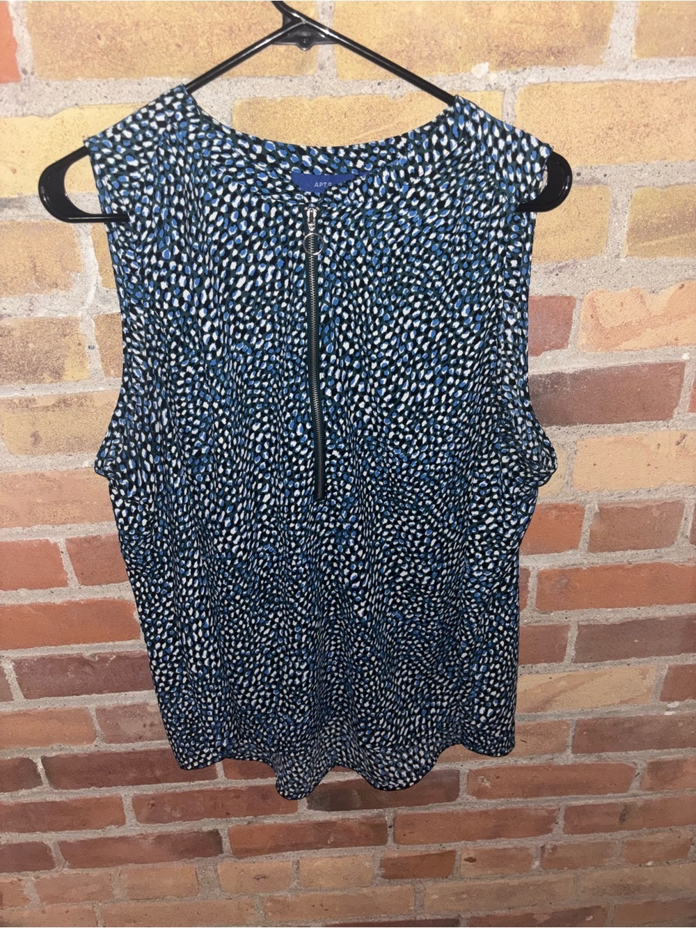 Apt. 9 Navy and White Printed Zip-Front Sleeveless Tank